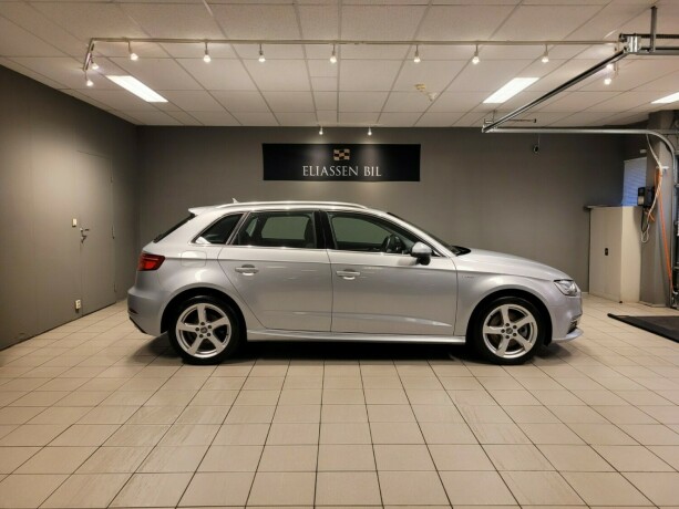 audi-a3-elektrisitetbensin-2018-big-3