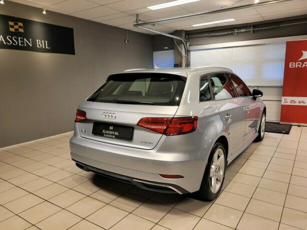 audi-a3-elektrisitetbensin-2018-big-5