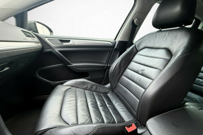 volkswagen-golf-elektrisitet-2015-big-33