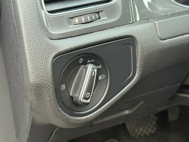 volkswagen-golf-elektrisitet-2015-big-18