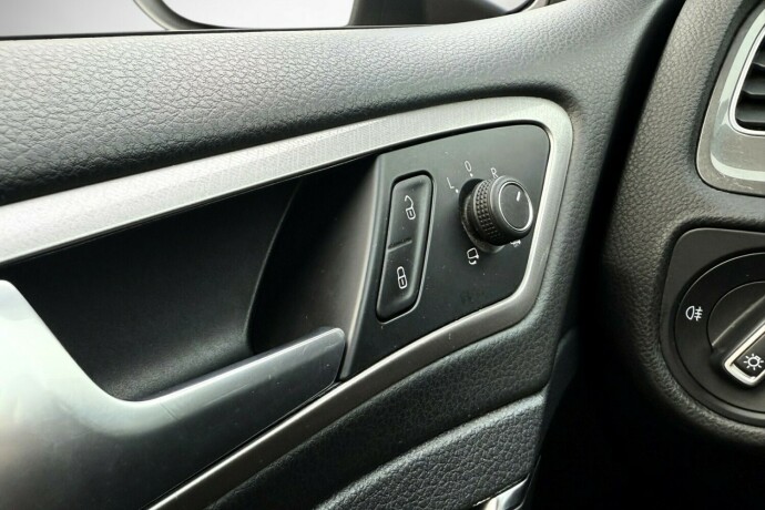 volkswagen-golf-elektrisitet-2015-big-16