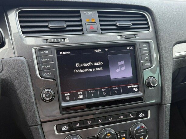 volkswagen-golf-elektrisitet-2015-big-31