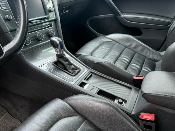 volkswagen-golf-elektrisitet-2015-big-19