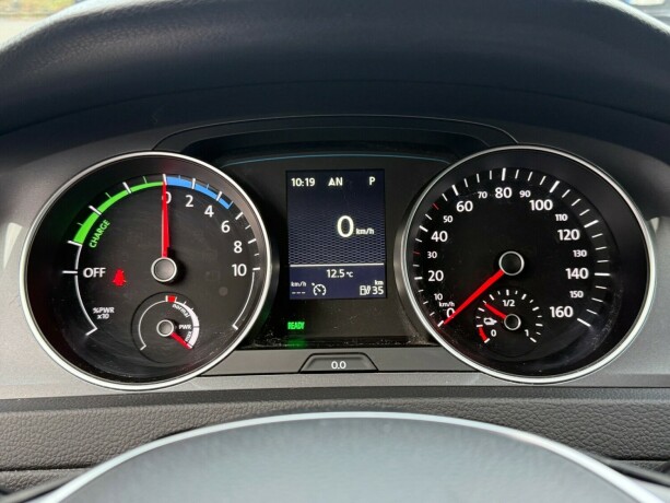 volkswagen-golf-elektrisitet-2015-big-17