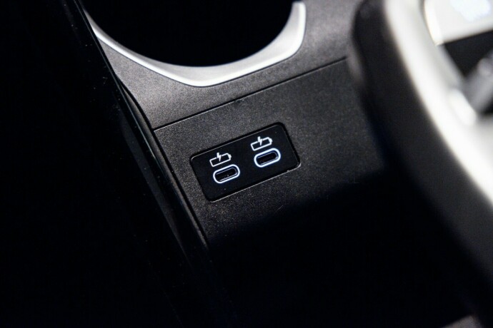 bmw-ix1-elektrisitet-2025-big-19