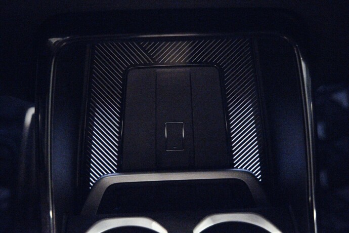 bmw-ix1-elektrisitet-2025-big-18