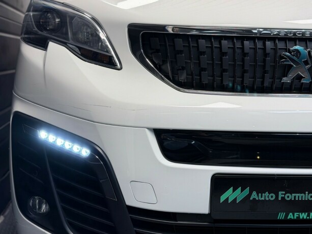 peugeot-e-expert-elektrisitet-2021-big-25