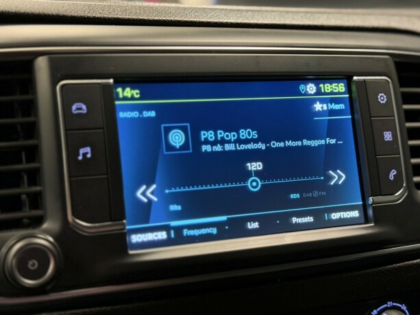 peugeot-e-expert-elektrisitet-2021-big-20