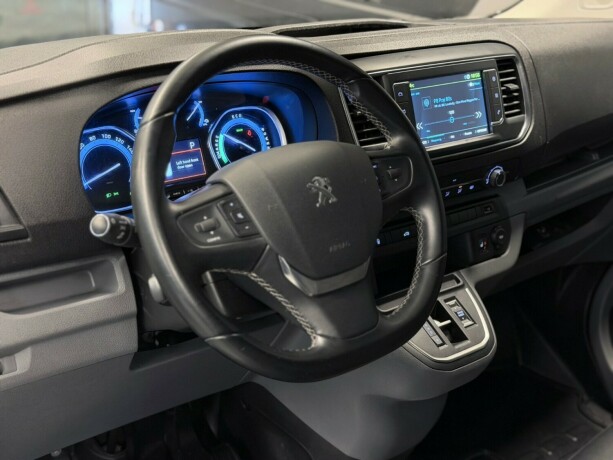 peugeot-e-expert-elektrisitet-2021-big-10