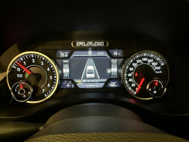 ram-1500-bensin-2019-big-17