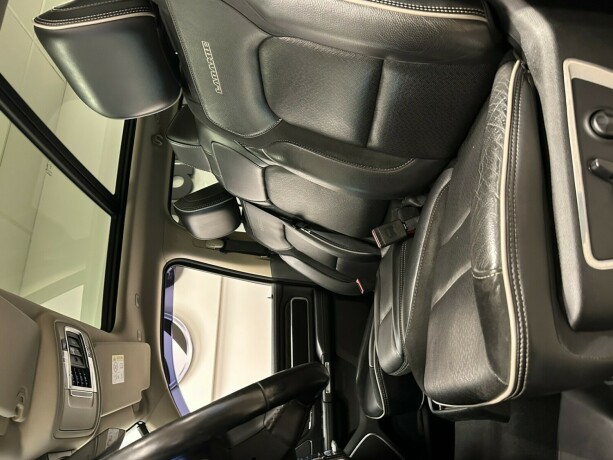 ram-1500-bensin-2019-big-32