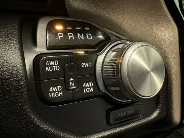 ram-1500-bensin-2019-big-25