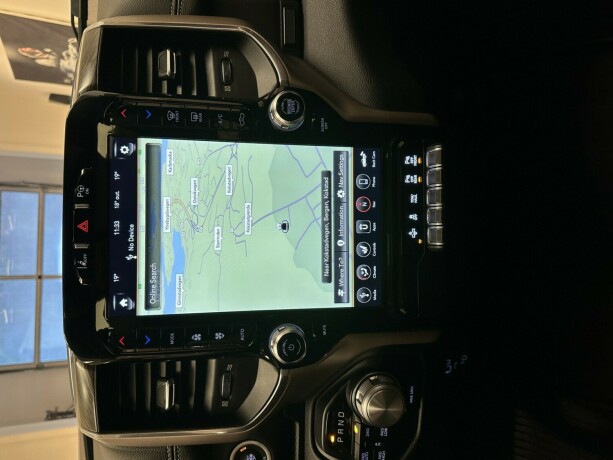 ram-1500-bensin-2019-big-30