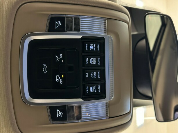 ram-1500-bensin-2019-big-33