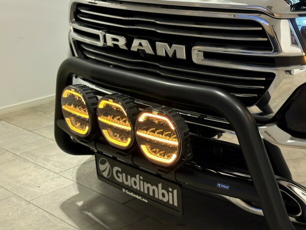 ram-1500-bensin-2019-big-3