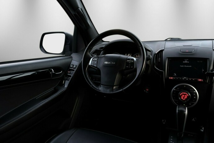 isuzu-d-max-diesel-2019-big-19