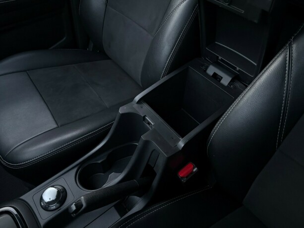 isuzu-d-max-diesel-2019-big-35