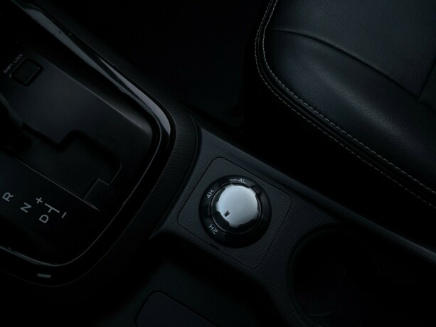 isuzu-d-max-diesel-2019-big-33