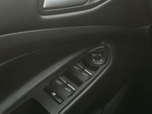 ford-kuga-diesel-2017-big-28