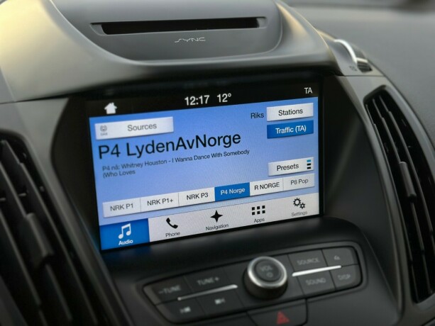 ford-kuga-diesel-2017-big-24