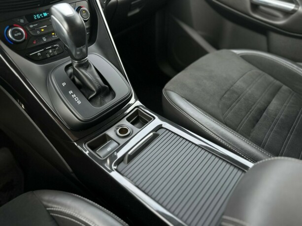 ford-kuga-diesel-2017-big-19