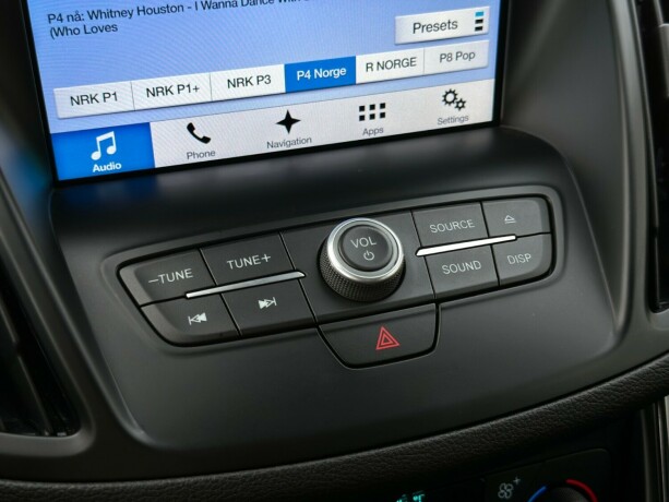 ford-kuga-diesel-2017-big-23