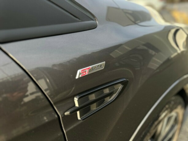 ford-kuga-diesel-2017-big-33