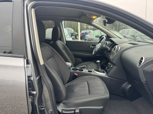 nissan-qashqai-bensin-2013-big-12