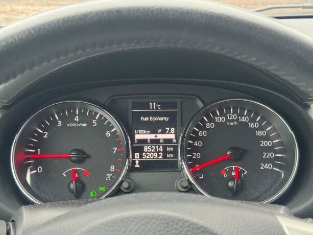 nissan-qashqai-bensin-2013-big-15