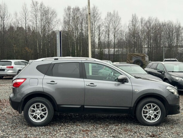 nissan-qashqai-bensin-2013-big-8
