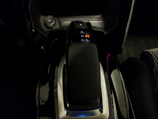 peugeot-e-2008-elektrisitet-2022-big-34