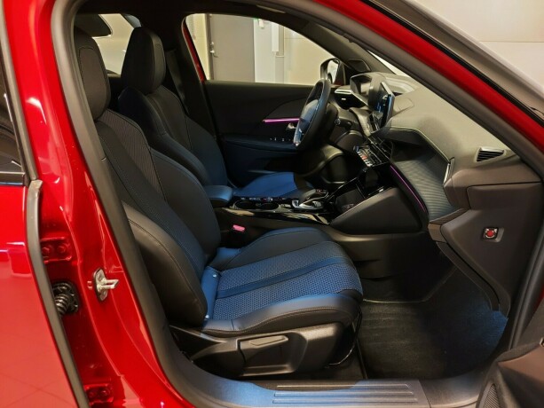 peugeot-e-2008-elektrisitet-2022-big-20