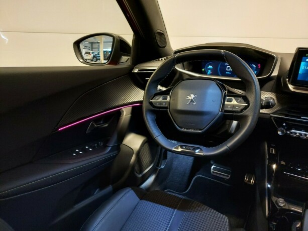 peugeot-e-2008-elektrisitet-2022-big-26