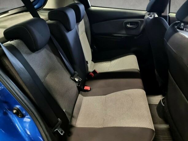 toyota-yaris-elektrisitetbensin-2016-big-18