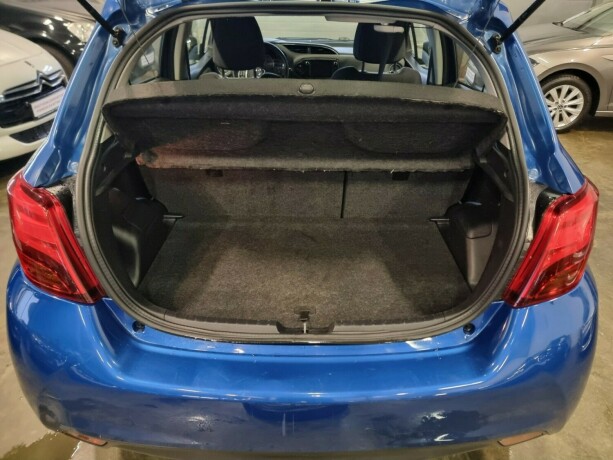 toyota-yaris-elektrisitetbensin-2016-big-8