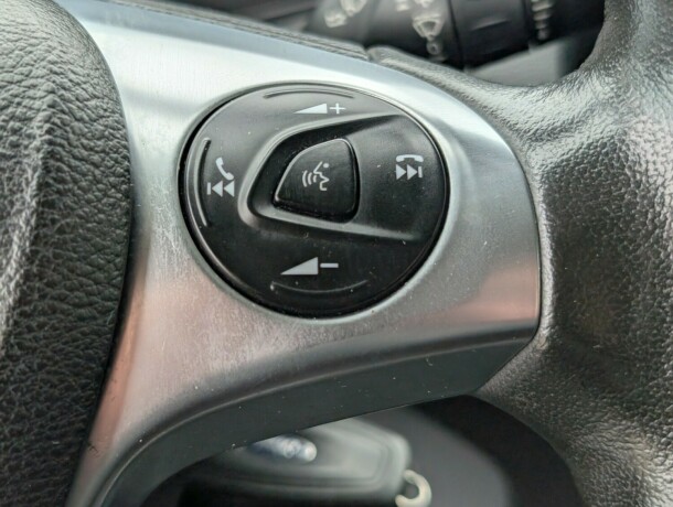 ford-transit-diesel-2020-big-25