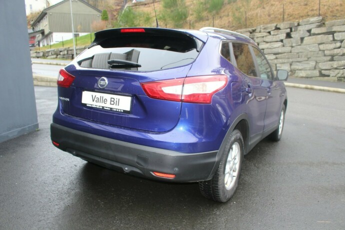 nissan-qashqai-bensin-2015-big-3