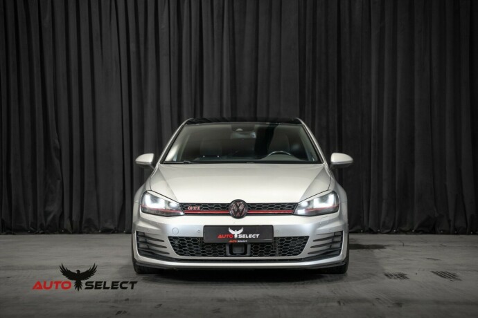 volkswagen-golf-bensin-2015-big-4