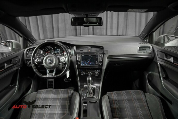 volkswagen-golf-bensin-2015-big-32