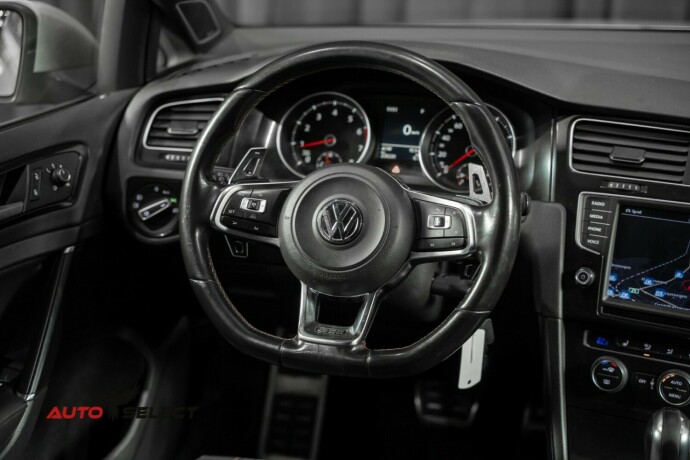 volkswagen-golf-bensin-2015-big-24