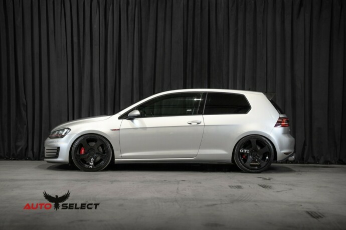 volkswagen-golf-bensin-2015-big-7