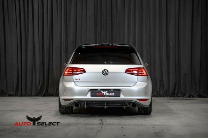 volkswagen-golf-bensin-2015-big-9