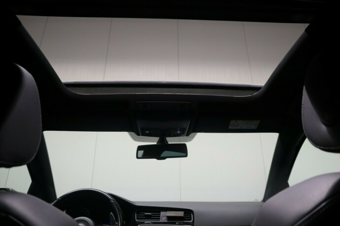 volkswagen-golf-bensin-2015-big-32