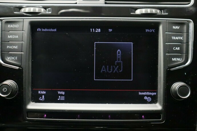 volkswagen-golf-bensin-2015-big-24