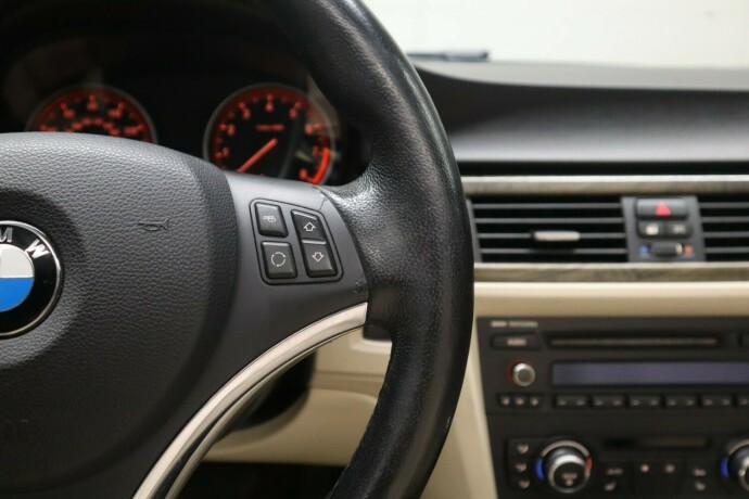 bmw-3-serie-bensin-2010-big-25