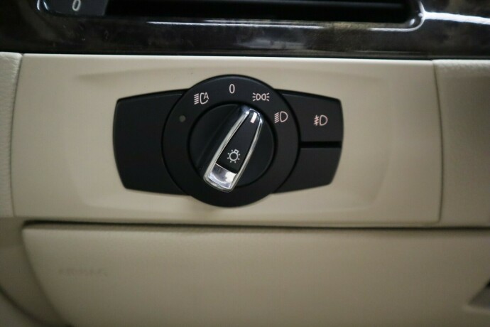 bmw-3-serie-bensin-2010-big-27