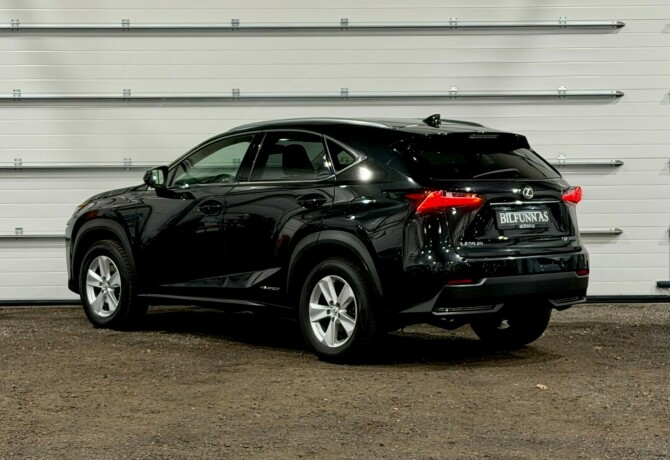 lexus-nx-300h-elektrisitetbensin-2017-big-3