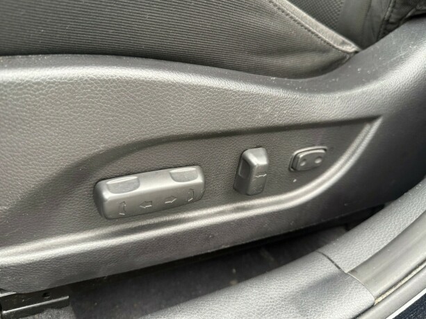 hyundai-i40-diesel-2012-big-13