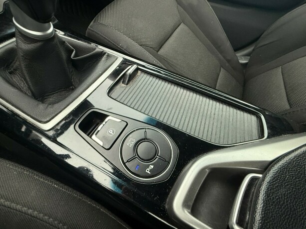 hyundai-i40-diesel-2012-big-18