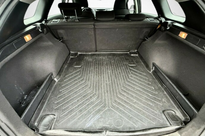 hyundai-i40-diesel-2012-big-27